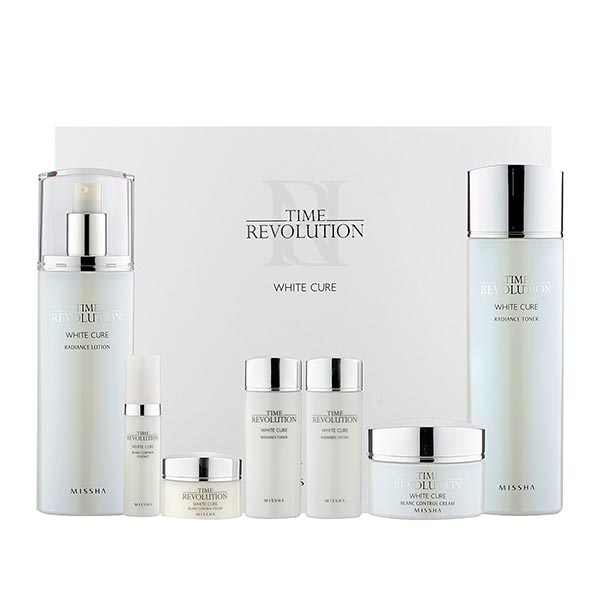 韓國謎尚白色護(hù)膚套盒包裝設(shè)計(jì)